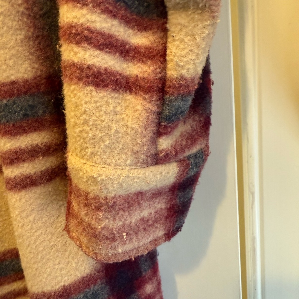 H&M Plaid Shirt Jacket - Picture 4 of 5